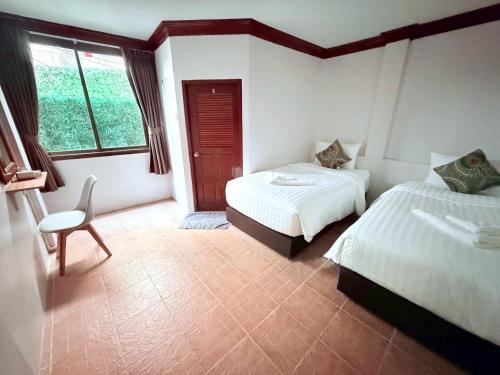 room detail thumbnail 0