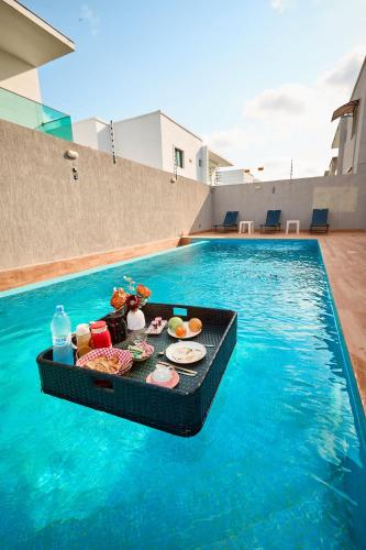 สระว่ายน้ำ, La Villa Tombouctou in อาบิดจัน