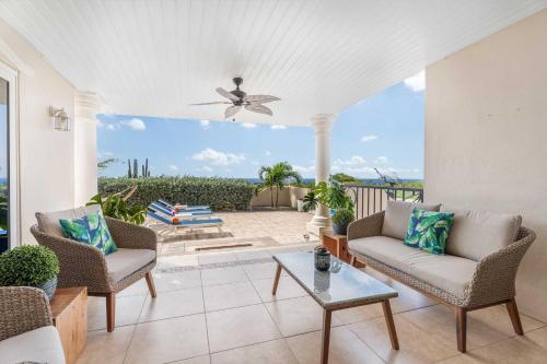 RK01A - Private pool - Horizon Jewel 3BR in Savaneta