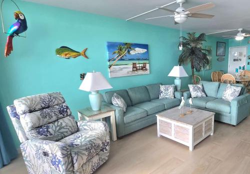 Oceanfront oasis with beach views & heated pool #34 in Marathon, USA