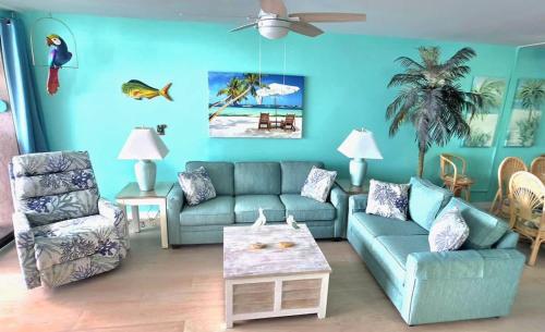 Oceanfront oasis with beach views & heated pool #34 in Marathon, USA