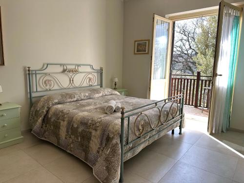B&B Bee, Frascati