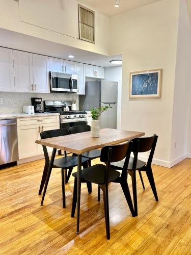 016 - Spacious&Comfortable 2B2B 20 Min to NYC in Hoboken (Nj)