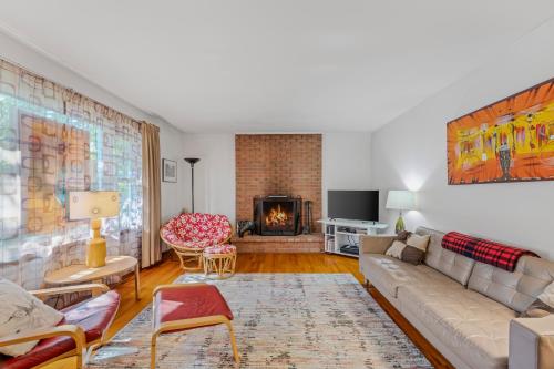 Castle View - A rancher with a view! in Berkeley Springs, USA