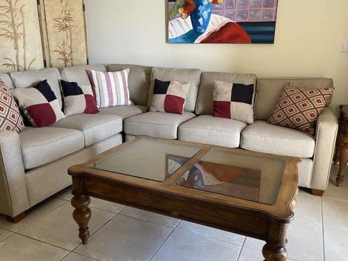 Tommy Bahama Charm with Ocean View & heated Pool #29 in Marathon, USA