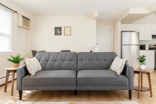 Fast Wi-Fi 1BR Apartment Near Airport in 格倫維尤