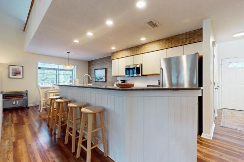 SB25 Clubhouse Villa 3BR in 日落海灘 (NC)
