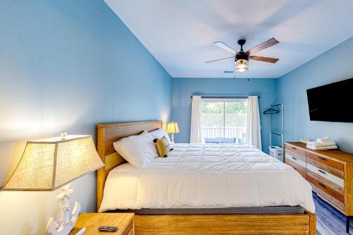 SB40 Family Tides - Sandpiper Bay in Sansetbīča (NC)