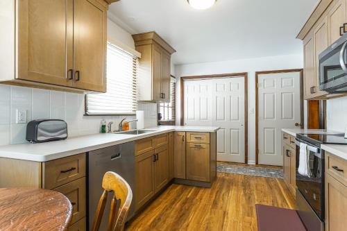 Family Home Near Roosevelt Forest & Historic Sites in Stratford (Connecticut)