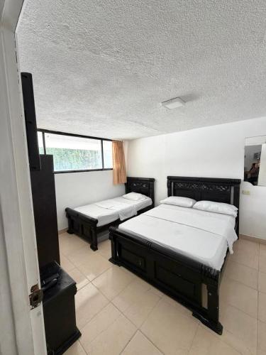 Apartamento Rodadero Sunset Edificio Palanoa Frente al mar - image 3