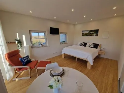 Ferienwohnung Weitblick Abendlicht in Neusitz, Deutschland
