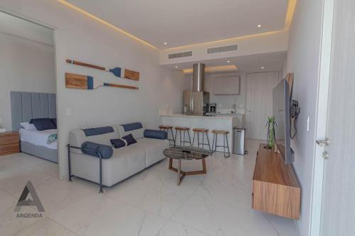 2 Rooms with luxury terrace ,Pool ,Gym ,in Marina 404