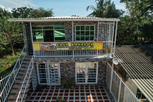 Exterior view, Hostel Casa Kanaloa Isla de Baru in Santa Ana
