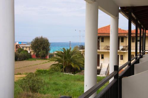 Athina Studios 4