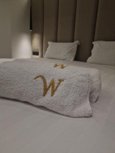 2 twin beds