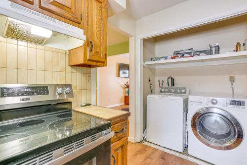 Pet Friendly & WFH Ready! Quiet Hudson Valley Apt in Newburgh (New York)