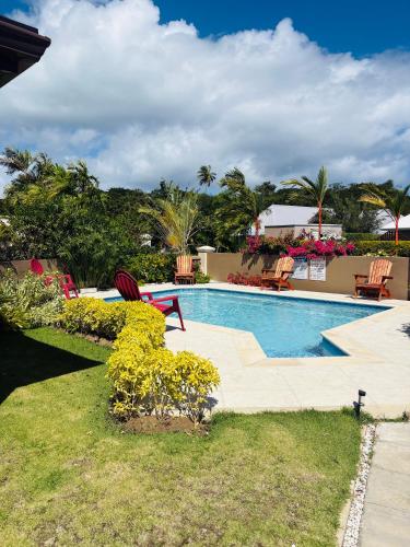 Private Pool Villa in Gated Samaan Grove Near Beaches in Bon Accord Village