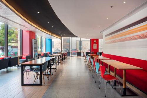 Restaurant, Ibis Shanghai  Lianyang in Lujiazui and New Int'l Expo Center Pudong