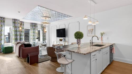 Létesítmények, Girls Night Out by AvantStay in Városközponthoz közel