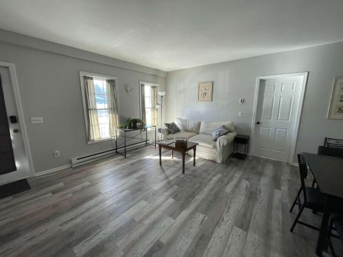 Private Apartment in Southbury 104 in 紹斯伯里