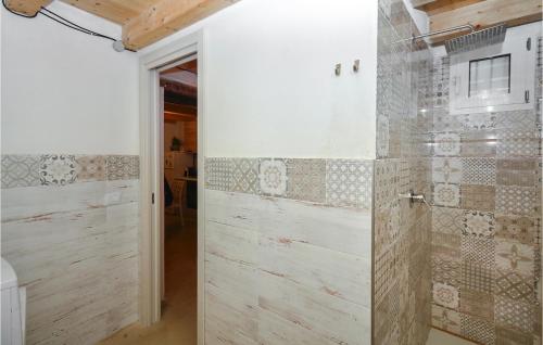 Stunning Home In Siracusa With Wifi - image 4