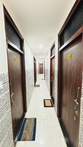 Hotel MDP Ayodhya Near Rammandir Ayodhya photo 4