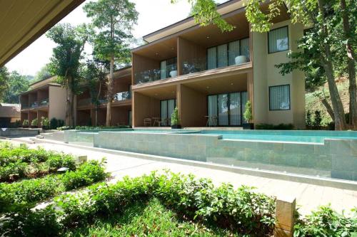 薩美德阿莫里斯度假村及泳池別墅 (Samed  Amoris  Resort &  Pool  Villas) in 奧諾伊納