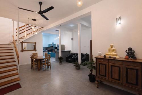 Paragon Villa Madiha - image 2