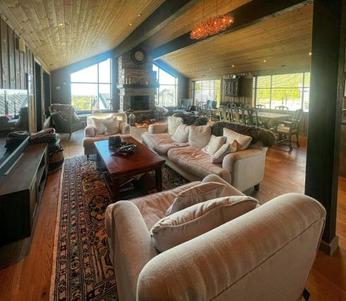 Фасада на хотела, Family Cabin With Views Of Jotunheimen in Oyer