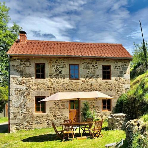 Exterior view, Twin Houses On The Plateau De Millevaches in Felletin