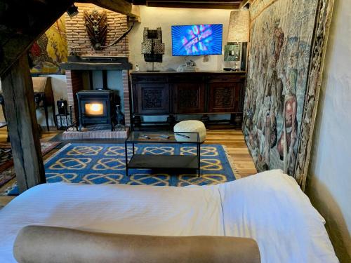 Exterior view, Twin Houses On The Plateau De Millevaches in Felletin