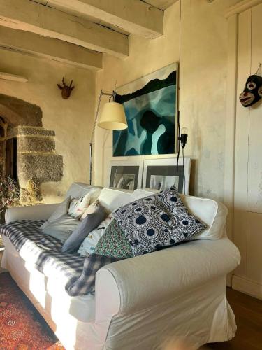 נוף חוץ, Family House With Pool On The Aubrac in Laguiole