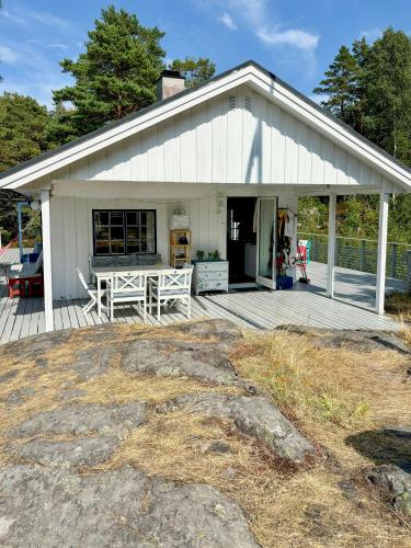 Viesnīcas āriene, Generational Cabin From 1946 In Lyngør in Gjeving