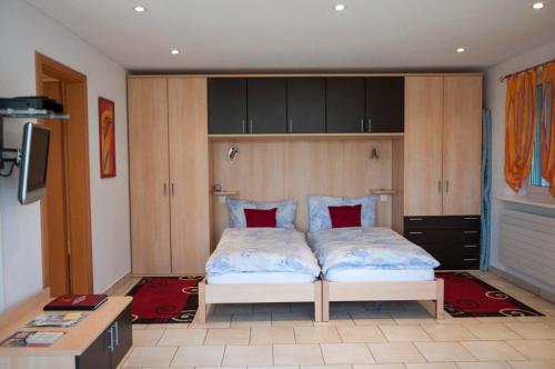 Deluxe Double or Twin Room with Lake View image 8