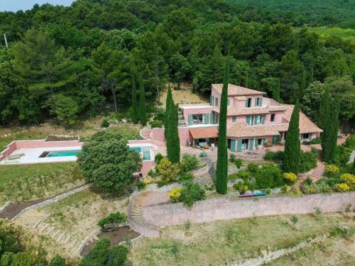 Viesnīcas āriene, Family Home In The Dentelles De Montmirail in Suzette