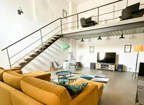 Buitenkant, Tower Apartment With Mountain Views In Sablet in Beaumes De Venise