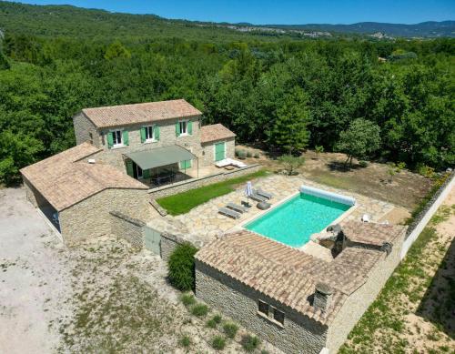Family Stone House In Gordes