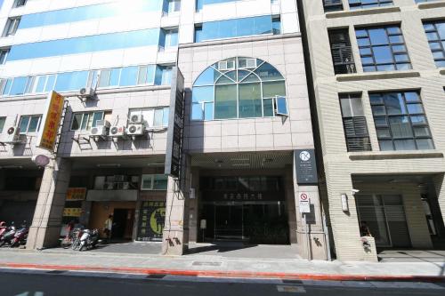 Exterior view, NK Hostel in Songshan District