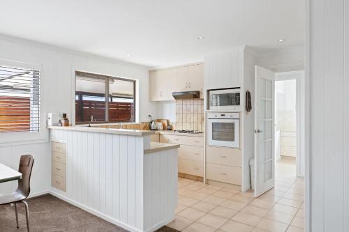 Andrea and Nigel's Beach House in Cape Woolamai