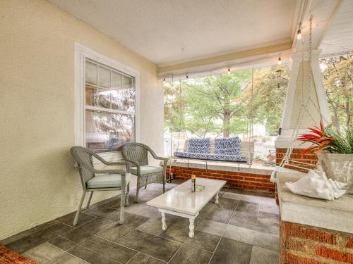 Stylish 4BR Home in Tulsa in 伊斯頓高地