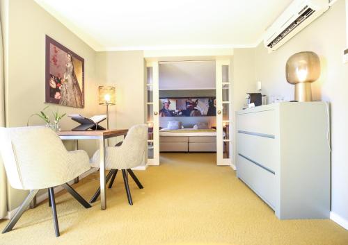 1 queen bed