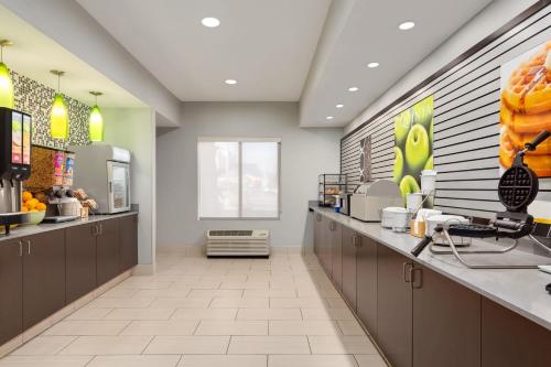 Restoran, La Quinta Inn & Suites by Wyndham Fairfield - Napa Valley in Fairfield (CA)