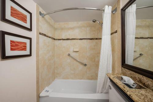 Comfort Inn Oceanside Deerfield Beach - image 34