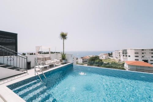 Padam Hotel & SPA - Tap to explore photos