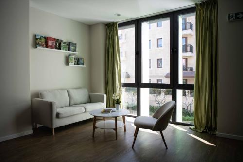 Impresamente Art Hotel – Sofia, NY