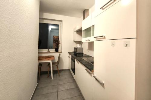 кухня, BS - Stylish Apartment H60 in Бергіш-Гладбах