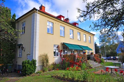 B&B Töreboda - Pensionat Prästgården - Bed and Breakfast Töreboda