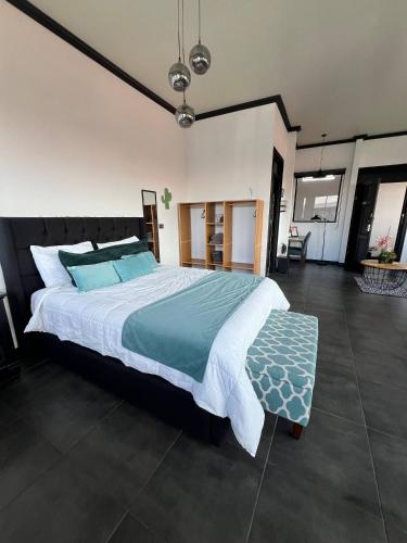 5 min from AirPort SJO OASIS LOFT in Carmen