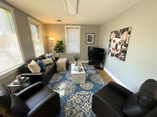Cozy Walk up King Bed fast WiFi in Wilmington, USA