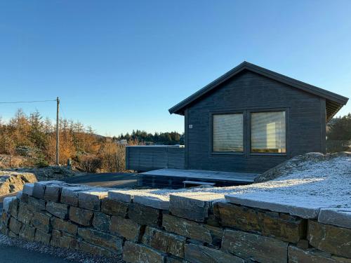 Viesnīcas āriene, Cabin On Hilltop With Beach And Sea Views in Bekkjarvik